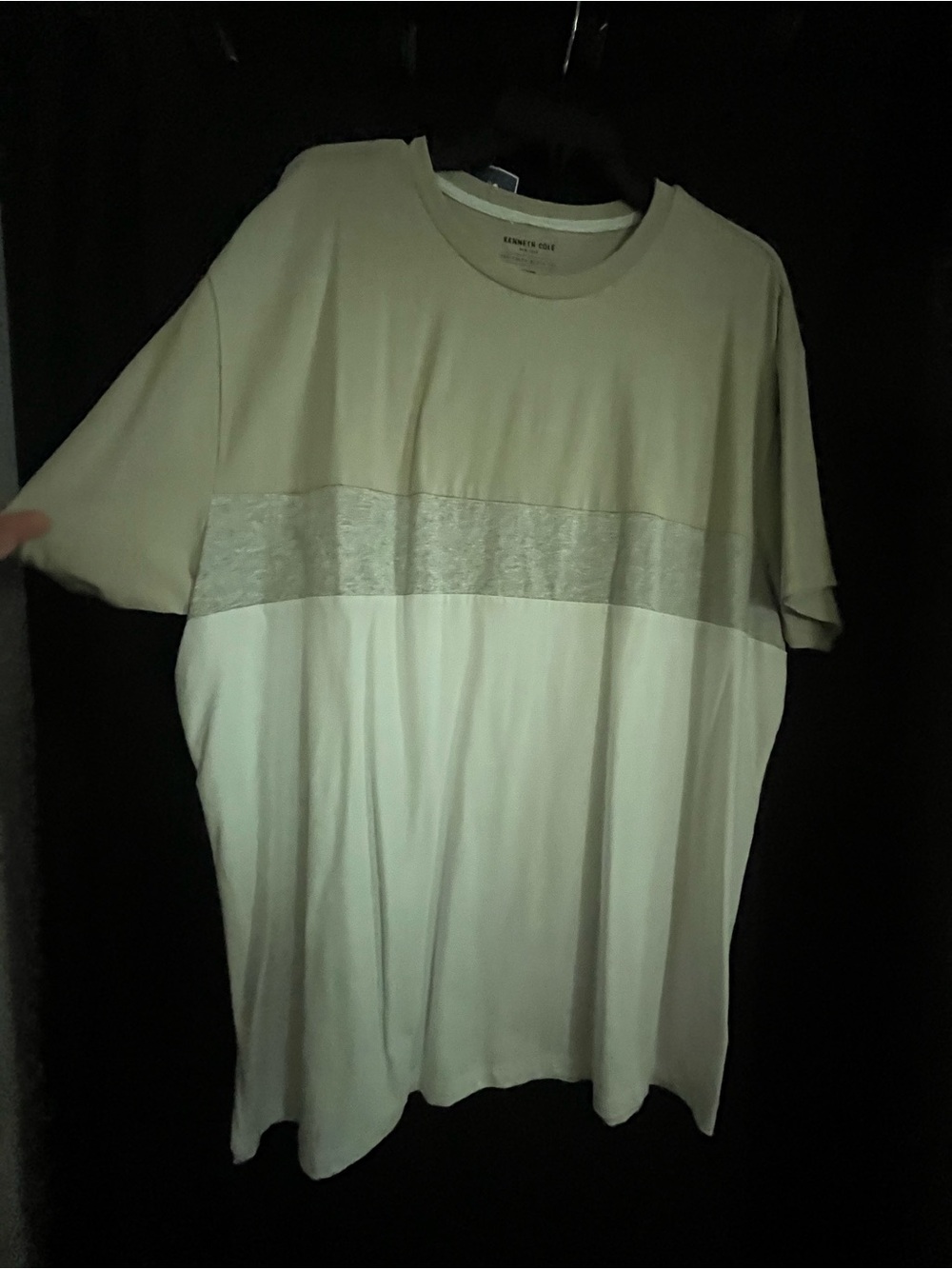 Kenneth Cole Two-Tone Beige and Cream Short Sleeve Crewneck